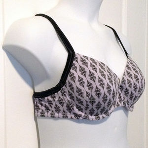 Cacique Cotton t-shirt bra 40B (never worn)